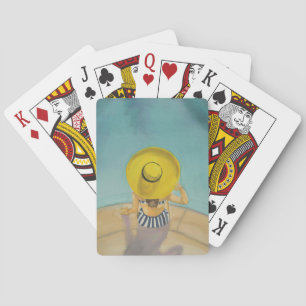Baraja De Cartas Belleza junto a la piscina 