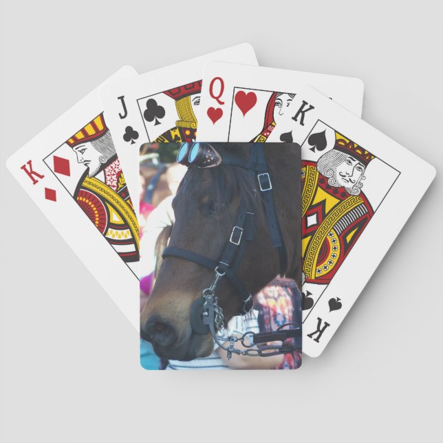 Baraja De Cartas Caballo árabe marrón oscuro que lleva gafas (Reverso)