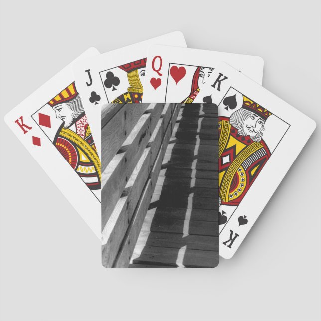 Baraja De Cartas Cerca de madera (Reverso)