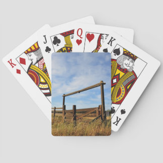 Baraja De Cartas Cercas en campo