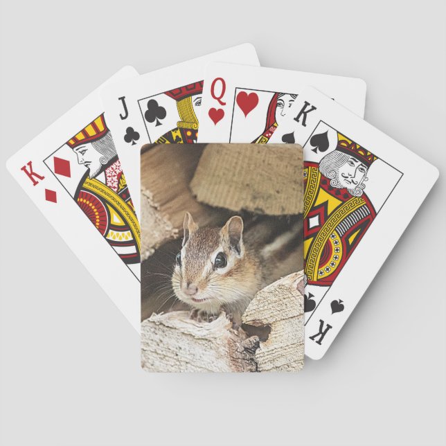 Baraja De Cartas Chipmunk en una pila de madera (Reverso)
