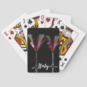 Baraja De Cartas Cócteles rojos en vidrio martini con cereza