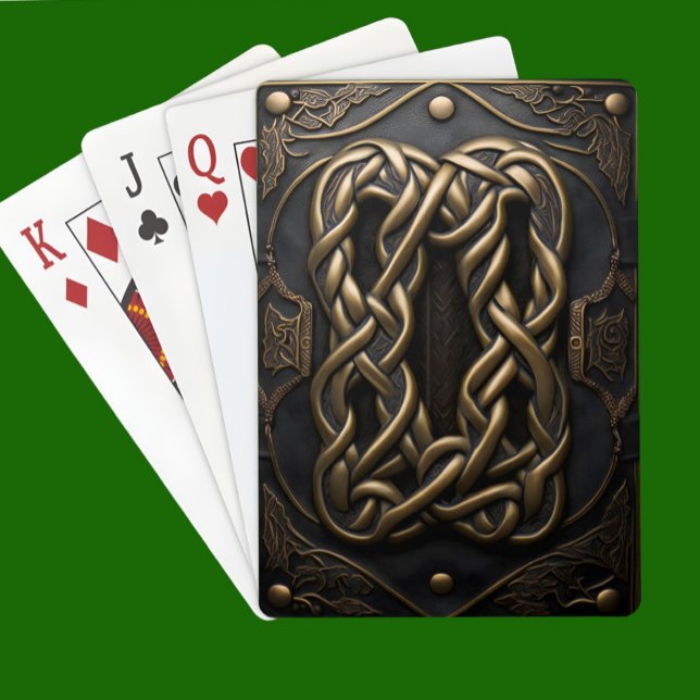 Baraja De Cartas Cuero falso y Metalizado (Reverse of playing card showing a faux leather and metal fantasy design.)