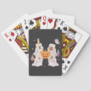 Baraja De Cartas Dulces fantasmas de Mahjong sosteniendo baldosas e