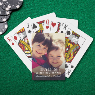 Baraja De Cartas Foto de la mano ganadora de papá jugando