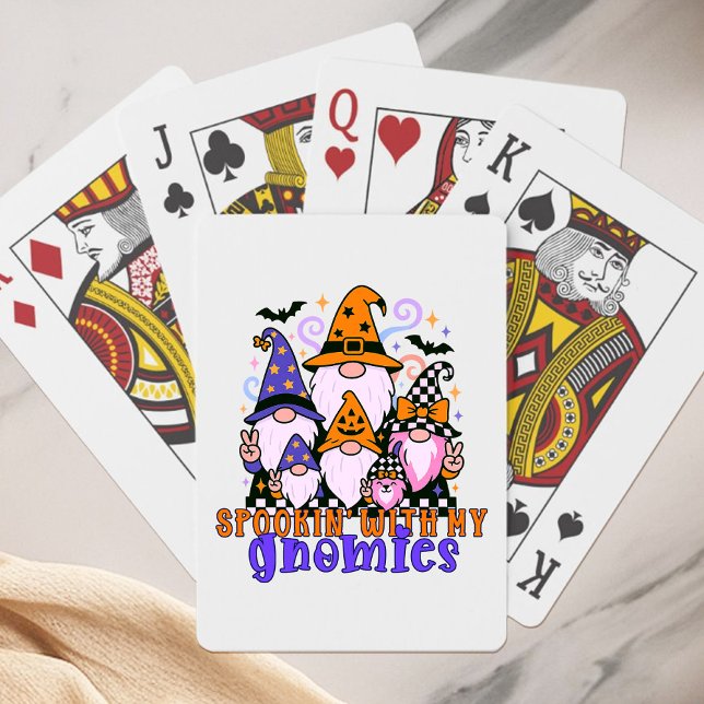 Baraja De Cartas Hablando con mis genomas: Amigos retro de Hallowee (Get festive with spookin' with my gnomies — a Halloween friends design full of humor and charm.)