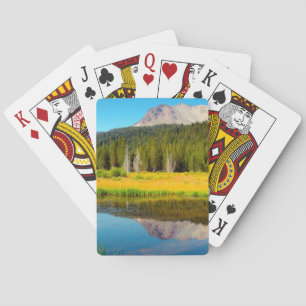 Baraja De Cartas Hat Lake en el Parque Nacional Volcánico Lassen