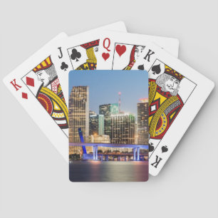 Baraja De Cartas Horizonte iluminado de Miami céntrica en la