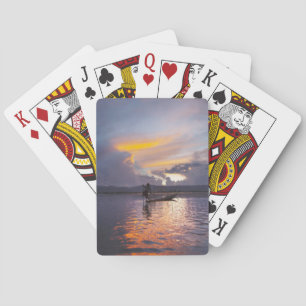 Baraja De Cartas Intha fisherman leg rowing boat fishing with net