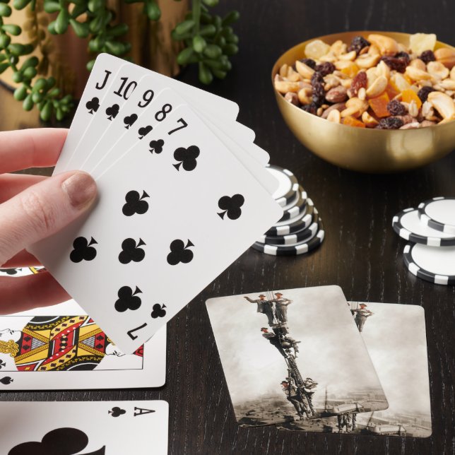 Baraja De Cartas Ironobreros de la construcción conducen por la bol (In Situ)