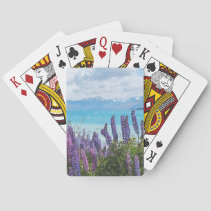Baraja De Cartas lavanda en la orilla del lago