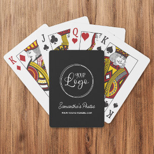 Baraja De Cartas Logotipo minimalista en blanco y negro para promoc