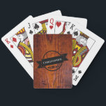 Baraja De Cartas Mejor Regalo de Hombre Rústico Boda de Grano de Ma<br><div class="desc">Prepárate para la noche de póquer con estas hermosas tarjetas de juego de fotos de grano de madera. El diseño del logotipo de la cinta negra le permite personalizar estas tarjetas con el nombre,  el nombre de la empresa y la fecha del evento.</div>