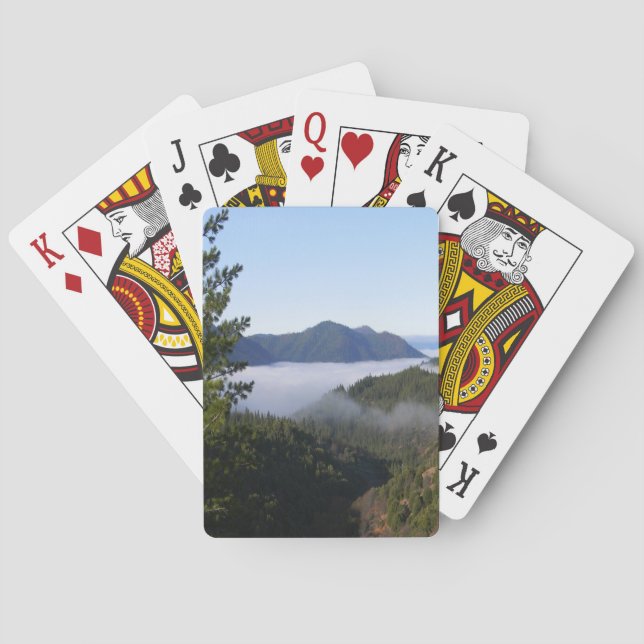 Baraja De Cartas Mezclando niebla en las montañas. (Reverso)