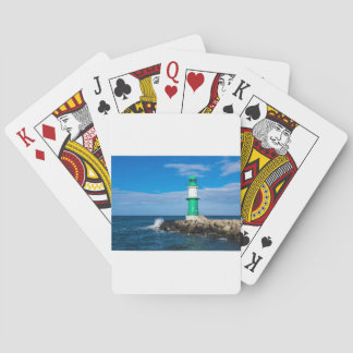 Baraja De Cartas Mole en la costa del Mar Báltico en Warnemuende