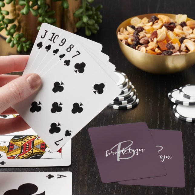 Baraja De Cartas Monograma de letra script de moda en ciruela púrpu (In Situ)