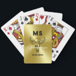 Baraja De Cartas Monograma Groomsmen del Boda de Cowboy del país oc<br><div class="desc">Regalos personalizados para los padrinos con tema de vaquero del oeste. Decorada con gorra de vaquero con letra occidental vintage. El texto y el color son editables utilizando la herramienta de diseño para que se ajuste a su ocasión. Obtén este regalo de personalizar para boda, despedida de soltero, fiesta de...</div>