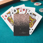 Baraja De Cartas Monograma monograma de guion de Purpurina rosa de<br><div class="desc">Tarjetas de juego con el nombre del monograma del Purpurina de guion del Rubor rosado y negro del Rosa Gold. Esto hace que el dulce perfecto cumpleaños 16, boda, ducha de novia, aniversario, ducha de bebé o fiesta de soltera sea regalo para alguien que ama el lujo glam y los...</div>