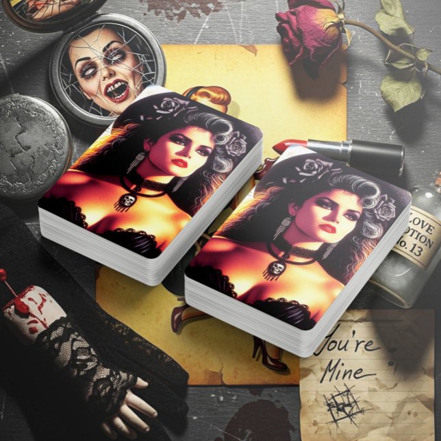 Baraja De Cartas Mujer Gótica Vintage (Subido por el creador)