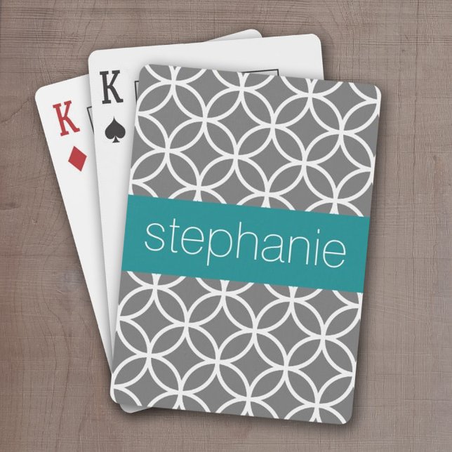 Baraja De Cartas Nombre personalizado del patrón geométrico gris y  (Add a name or monogram to these personalized playing cards.)