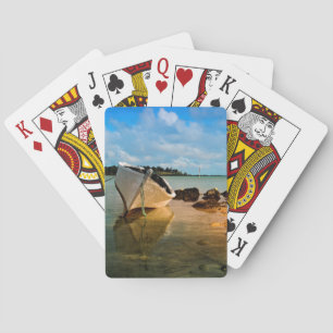 Baraja De Cartas Pescador En Playa Mauriciana Con Islet