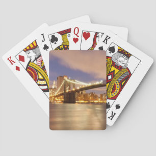 Baraja De Cartas Puente de Brooklyn y Manhattan de noche.