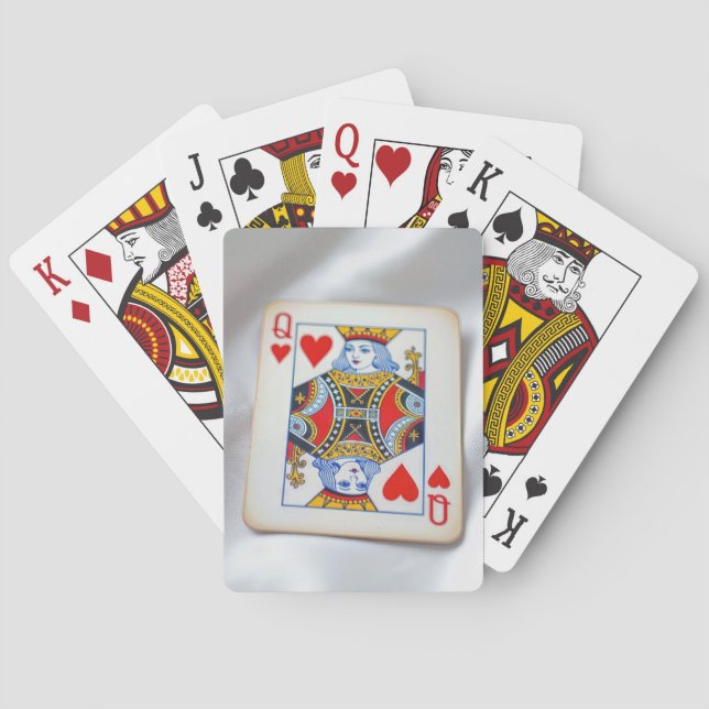 Baraja De Cartas Queen of Hearts On White Satin Fabric (Reverso)