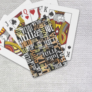 Baraja De Cartas Repitiendo su nombre en colores sobre negro