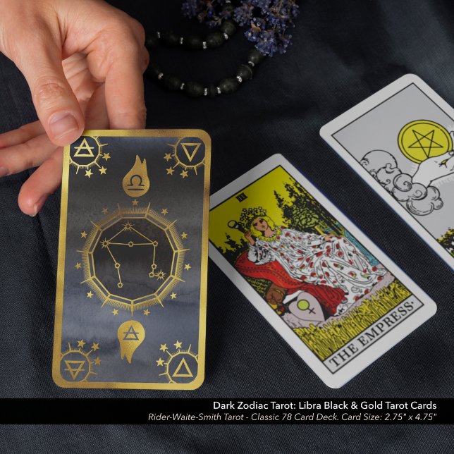 Baraja De Cartas Tarot zodiaco oscuro: LIbra negro y oro (Dark Zodiac and Alchemy Tarot: Created for Libra Black & Gold Tarot Cards)
