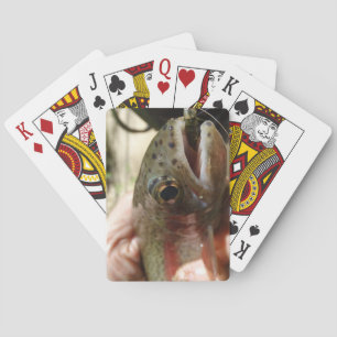 Baraja De Cartas Trucha en manos