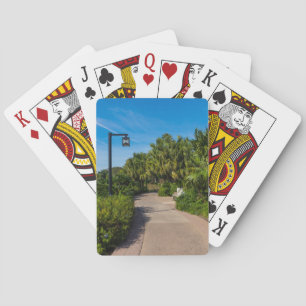 Baraja De Cartas Un paseo por un resort