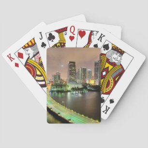 Baraja De Cartas Ventajas del puente a través del canal a Miami