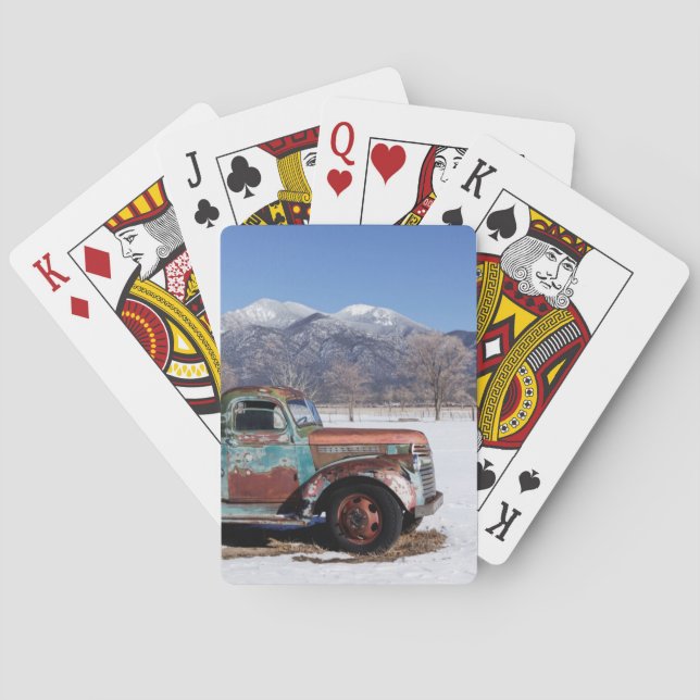 Baraja De Cartas Viejo camión sentado en el campo (Reverso)