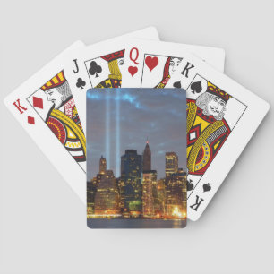 Baraja De Cartas Vista aérea de la ciudad por la noche.