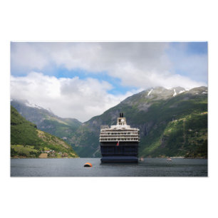 Barco de cruceros en la impresión de la foto de
