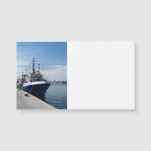 Barco de pesca en amarre