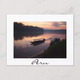 Barco en río Amazonas en Perú postal de texto blan