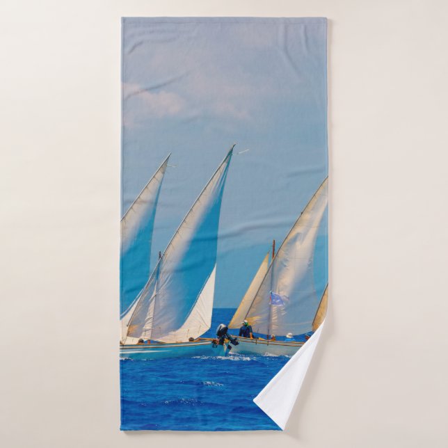 Barcos de vela de madera clásicos en carrera, Spet (Toalla de baño)