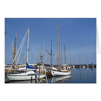 Barcos de vela en el puerto