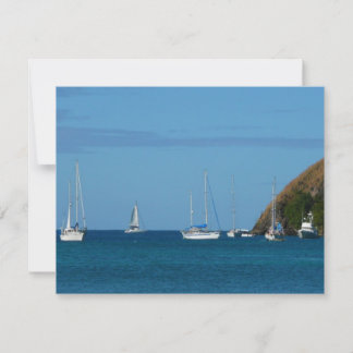 Barcos de vela en la Bahía Blanco y Azul Náutico