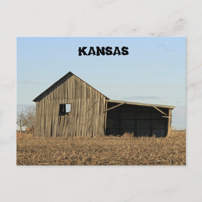 Barn de madera de Kansas en un campo con tarjeta p (Anverso)