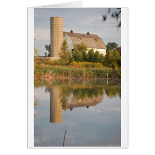 Barn en el agua