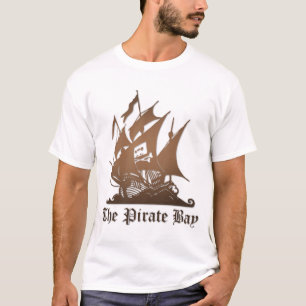 Básico la camisa de la bahía del pirata