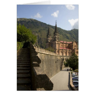 Basílica de Covadonga, noroeste de España.