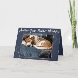 Basset Hound arrugado en tarjeta de cumpleaños