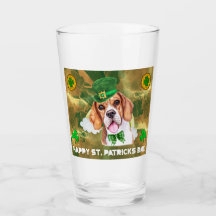 Beagle Gold Feliz Día de San Patricio