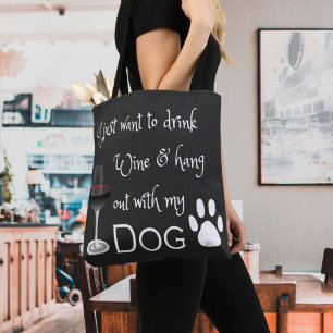 Beba vino y agárrate con mi bolsa de tocador de pe