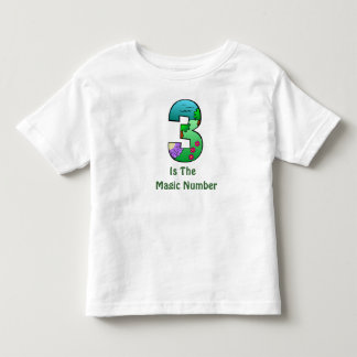 Bebé 3 es la camiseta de los niños del número mágico