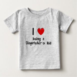 Bebé Amo el ser camiseta del niño de un despachador