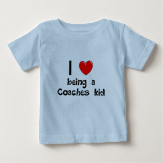 Bebé Amo el ser una camiseta del niño de los coches